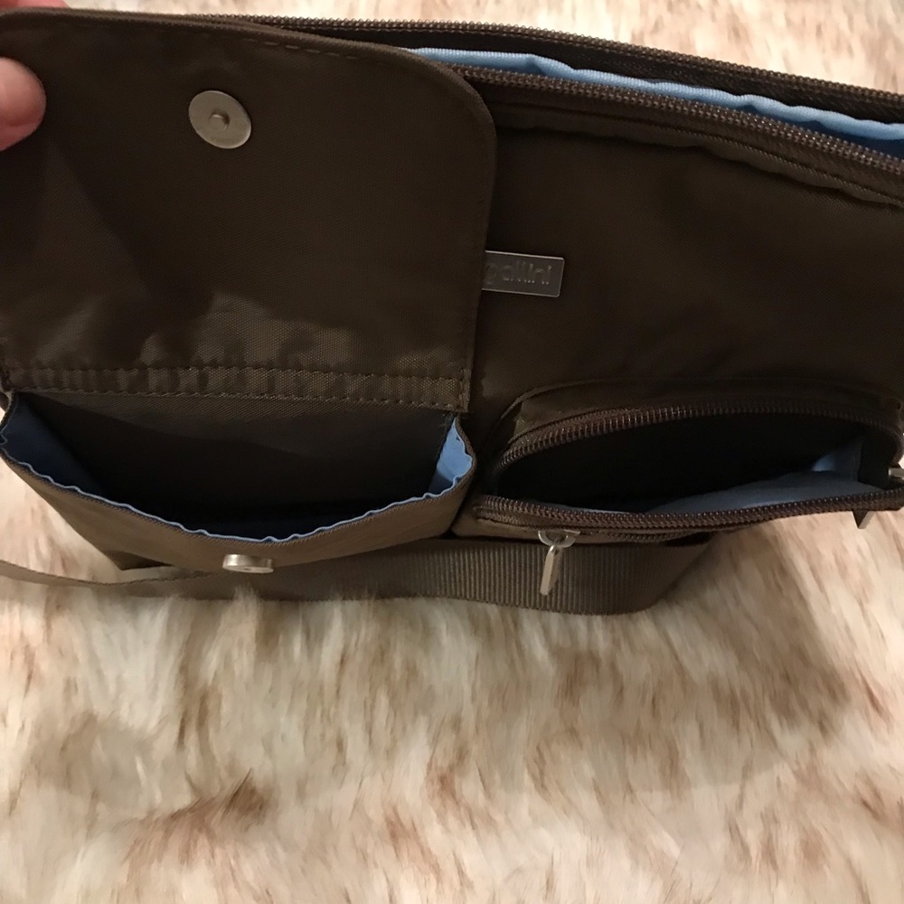 Baggallini Brown Crossbody Bag - Picture 6 of 7